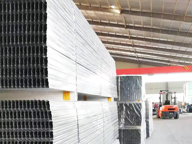 輕鋼龍骨吊頂有哪些優(yōu)勢